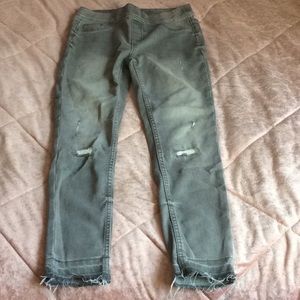 Justice Size 12 distressed pull on jegging